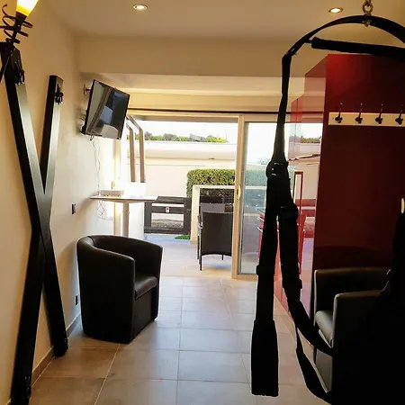 아파트 Capsexy Port Nature Bdsm Naturist Village *